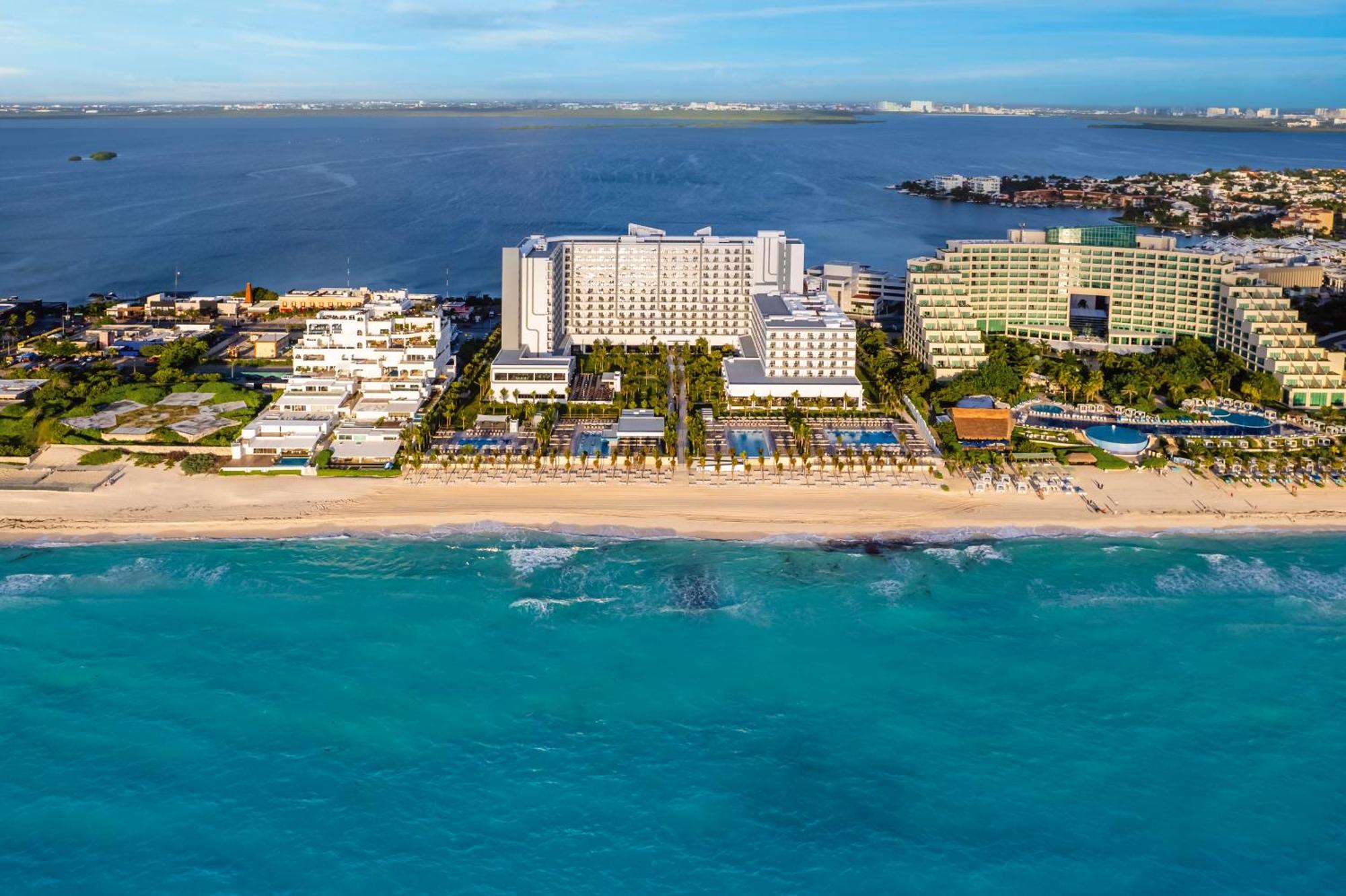 Riu Palace Kukulkan (Adults Only) Cancun Exterior photo