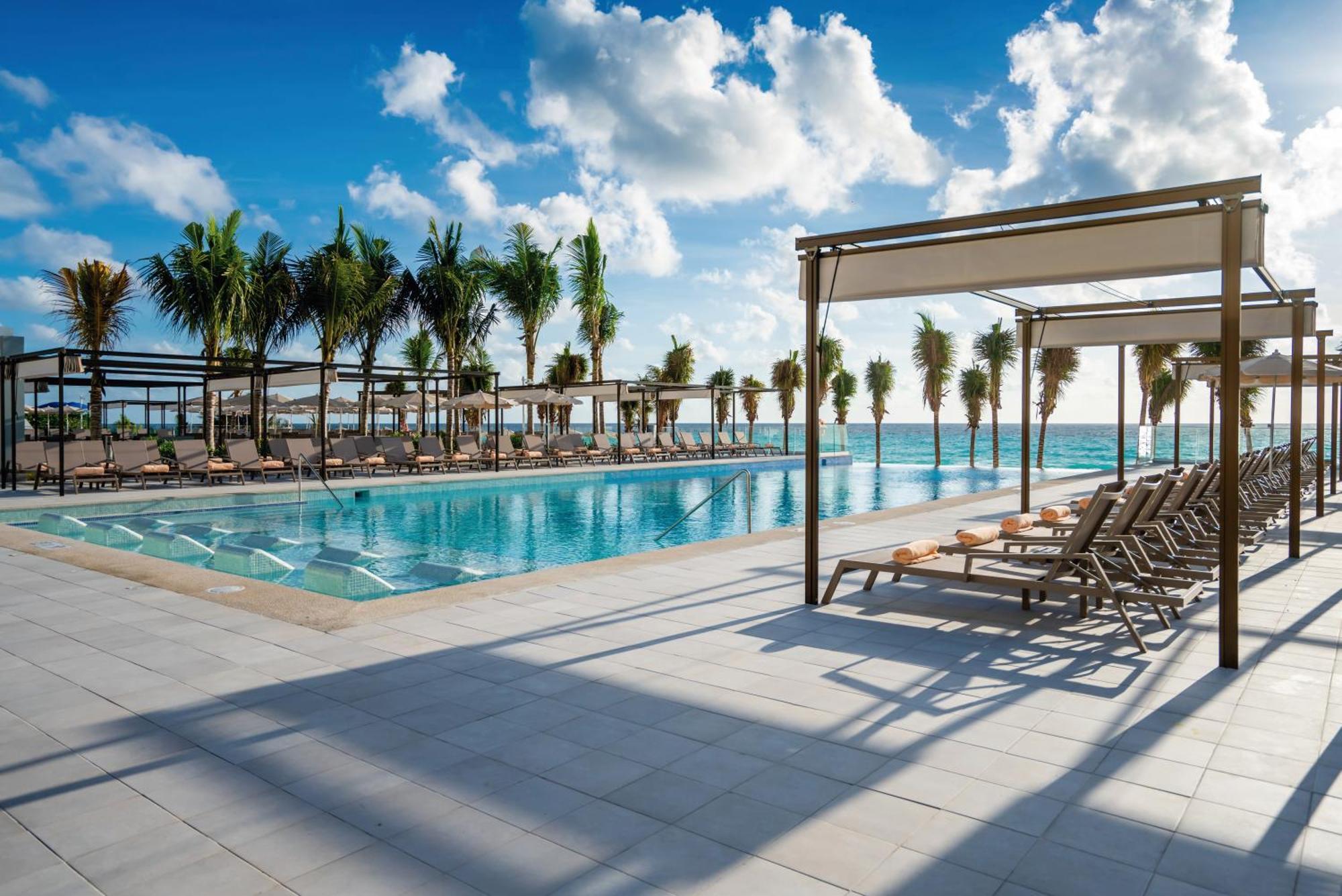 Riu Palace Kukulkan (Adults Only) Cancun Exterior photo